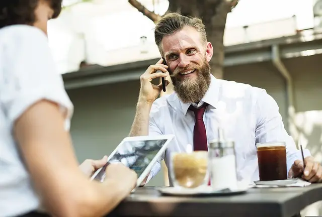 How to Foster Meaningful Connections on Your Influencer Path