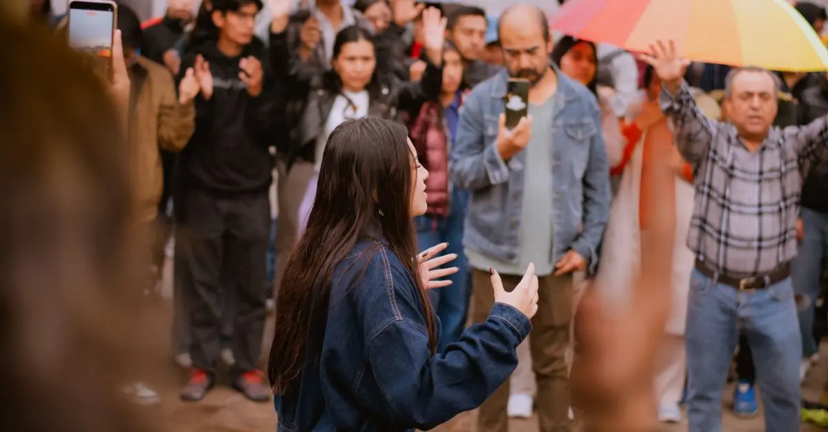 How to Leverage Trends to Enhance Your Influencer Path