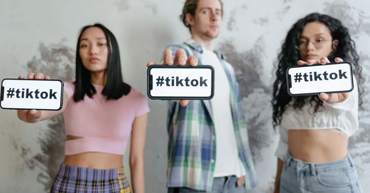 How to Choose the Right Platforms for Your Influencer Path