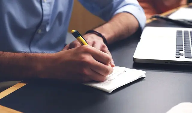 Mastering the Steps to Define Your Influencer Brand Identity