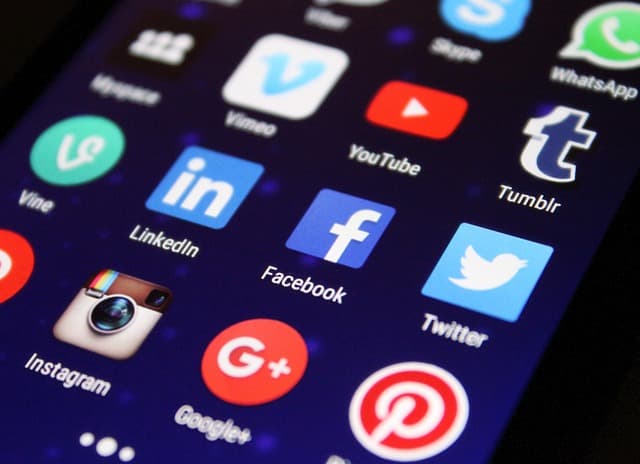 Navigating the Future of Influencer Marketing: Key Trends
