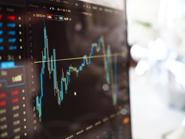Mastering Influencer Analytics: Key Metrics to Track